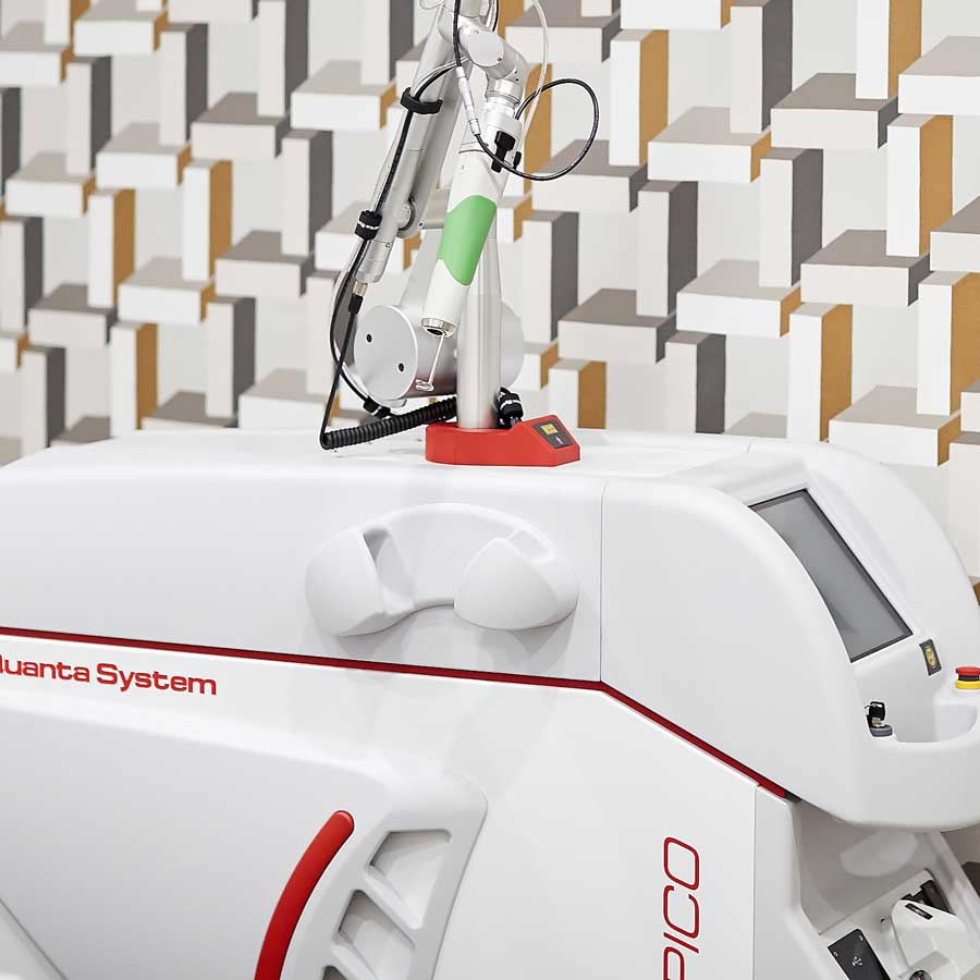 The Discovery Pico Laser tattoo removal machine at Next Level Clinic